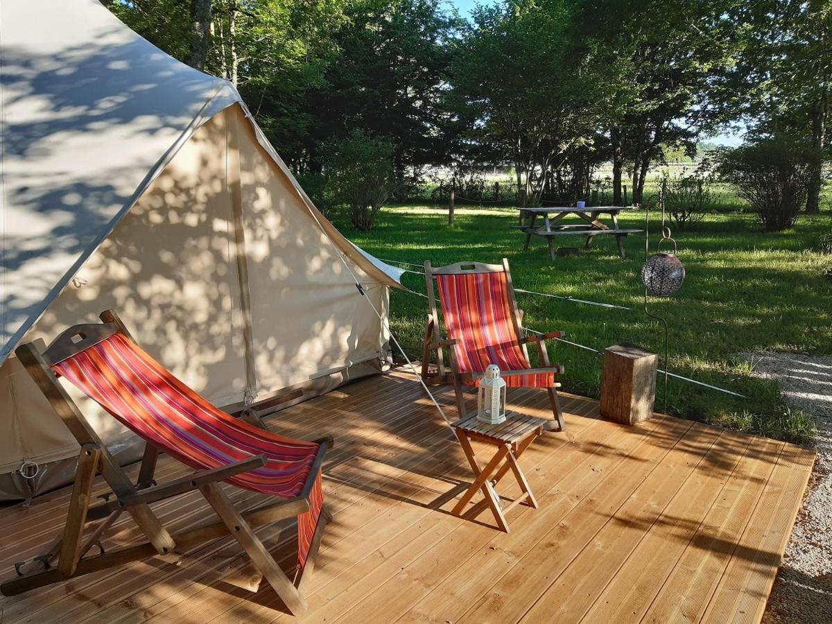 Camping Etang Du Camp Senergues Exterior photo