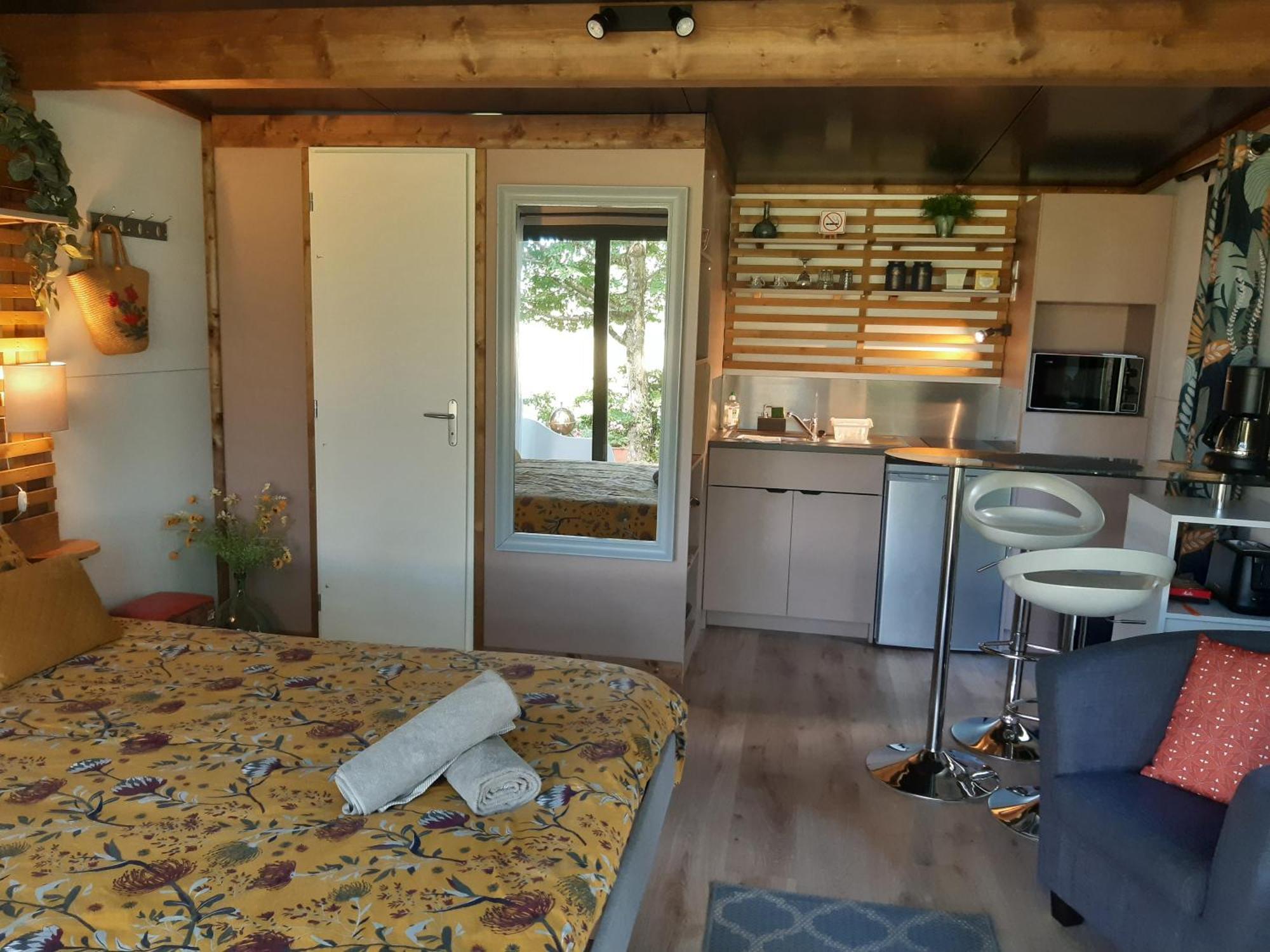 Camping Etang Du Camp Senergues Exterior photo